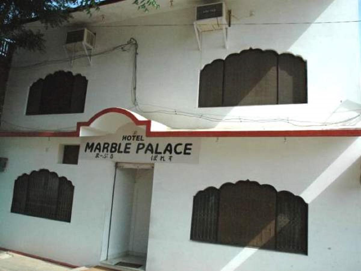 Hotel Marble Palace Кхаджурахо Экстерьер фото
